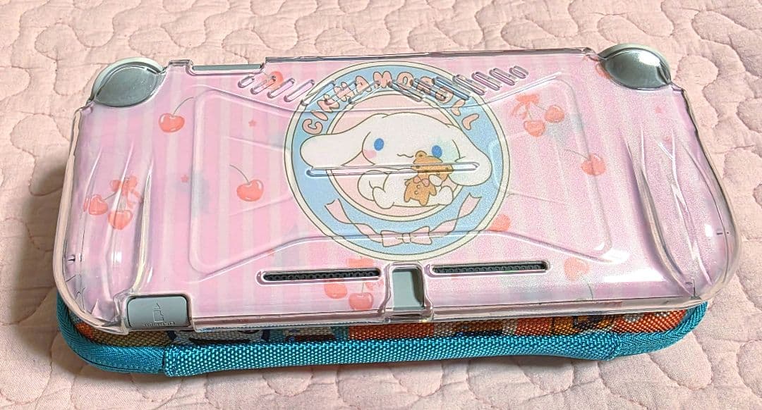 Nintendo Switch Lite・シナモロールデコ／どうぶつの森ケース付