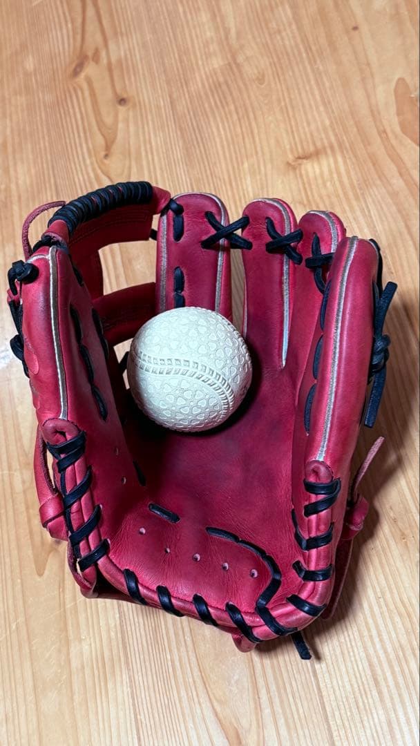 ⭐️値下げ⭐️軟式グローブ　特殊重心　Greedy