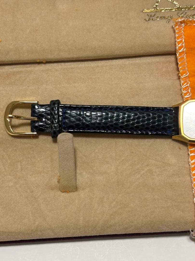 超美品・エルヴェンス　金無垢　18金ゴールド腕時計　刻印入750 ELVENCE