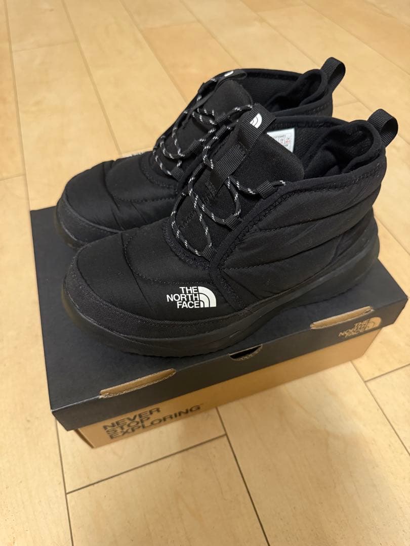 ノースフェイス ヌプシ チャッカ NF0A7W46ウィメンズ 黒 23cm