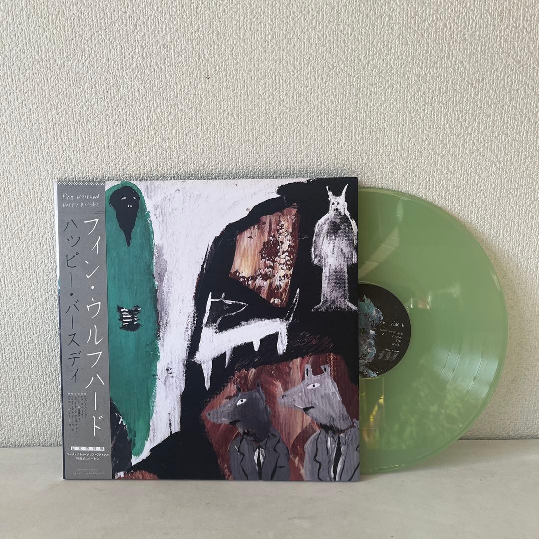 FINN WOLFHARD 日本限定版レコード　ポスター付