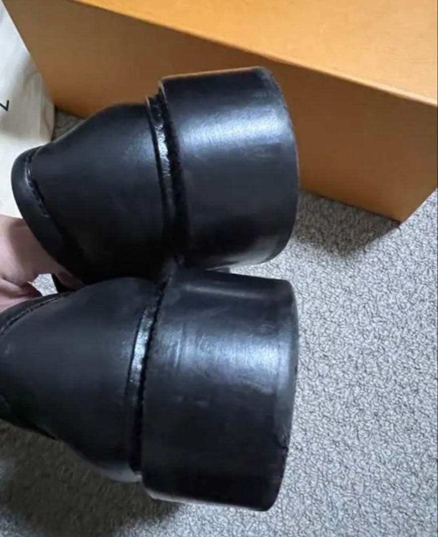 専用LOUIS VUITTON 厚底ローファー　左