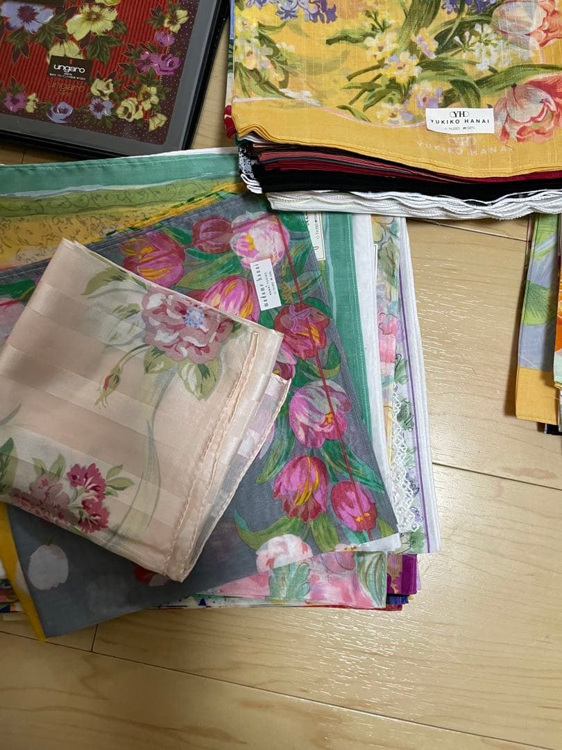 ki　HANAI YUKIKO他ハンカチセット　96枚20250725
