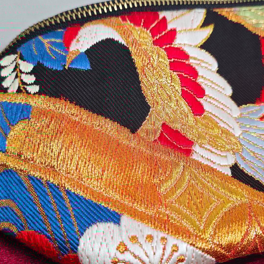 極美品・ほぼ未使用★obico 帯リメイク ボディバッグ 鶴 牡丹 金糸 日本製