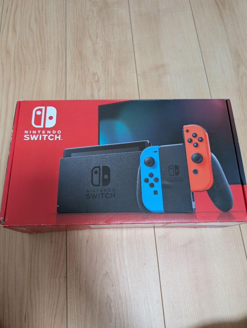 Nintendo Switch本体 +Joy-Con +ソフト2本