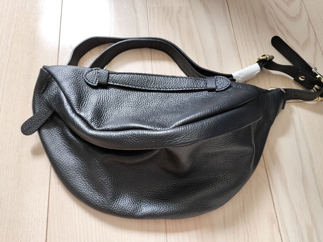 【AULENTTI/オウレンティ】レザーショルダーBAG