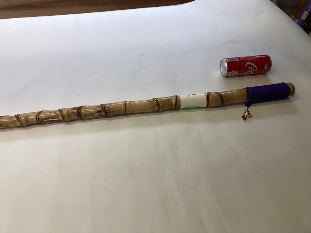 布袋竹で作った杖です。
