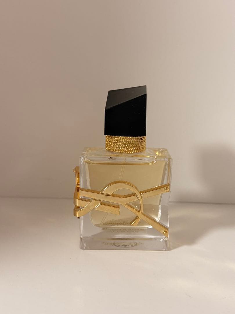 イヴ・サンローラン 香水 リブレ オーデパルファム 30ml