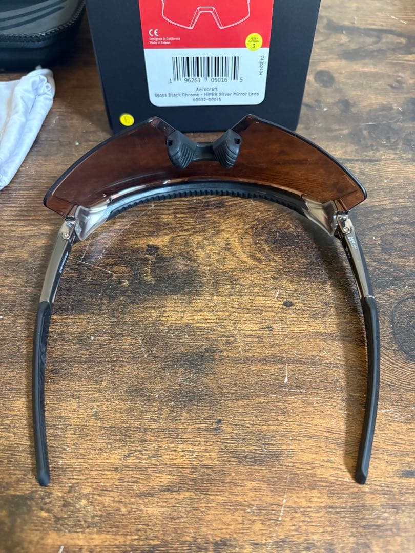 100% ワンハンドレッド　AEROCRAFTサングラス