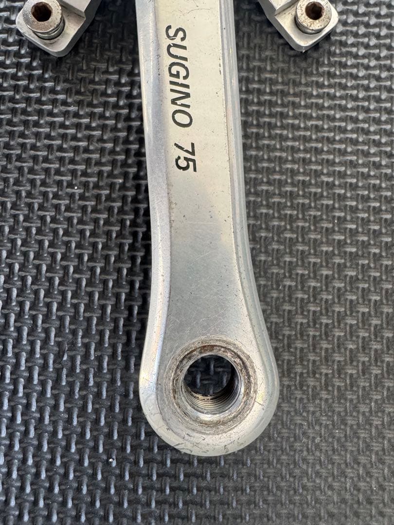 Sugino 75 クランク