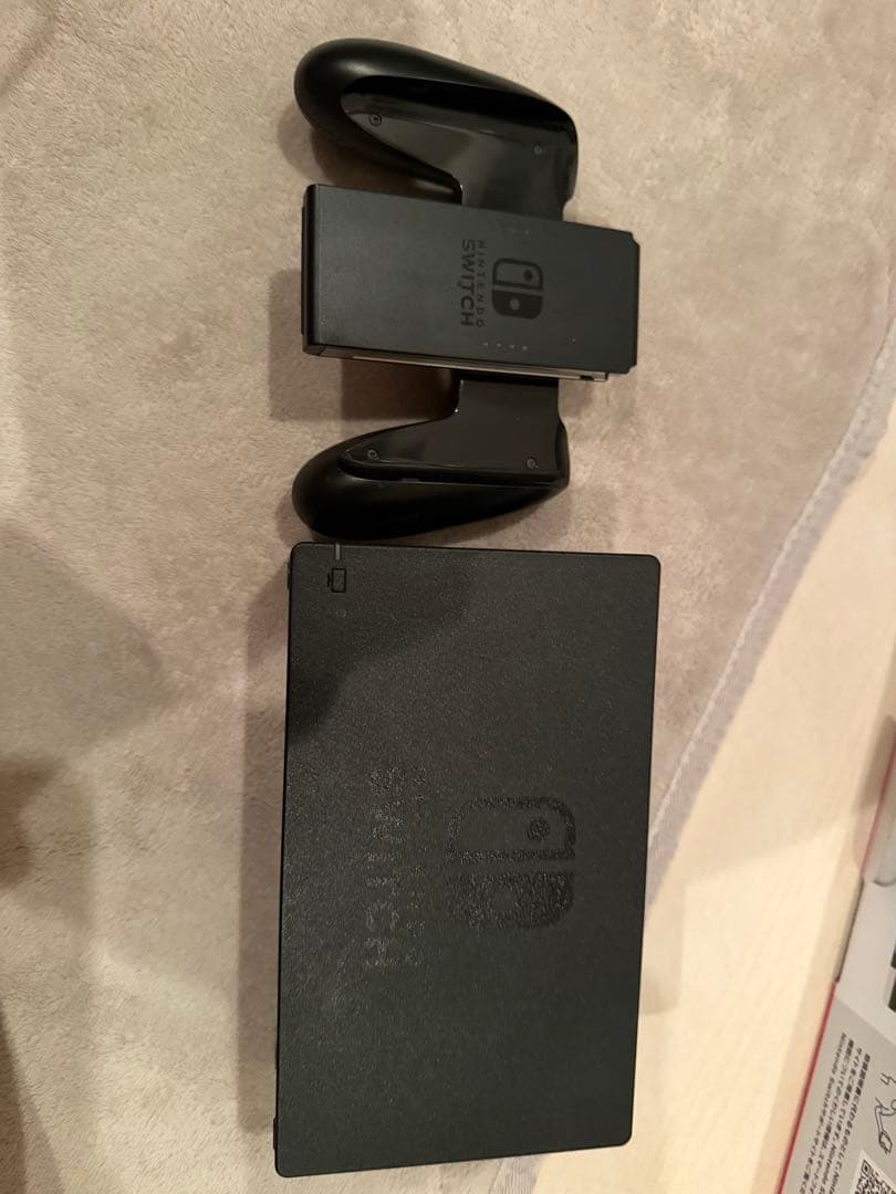 Nintendo Switch ニンテンドースイッチ本体　ネオンレッドブルー