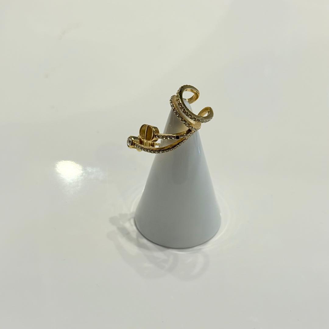 Dior イヤーカフピアス　左耳