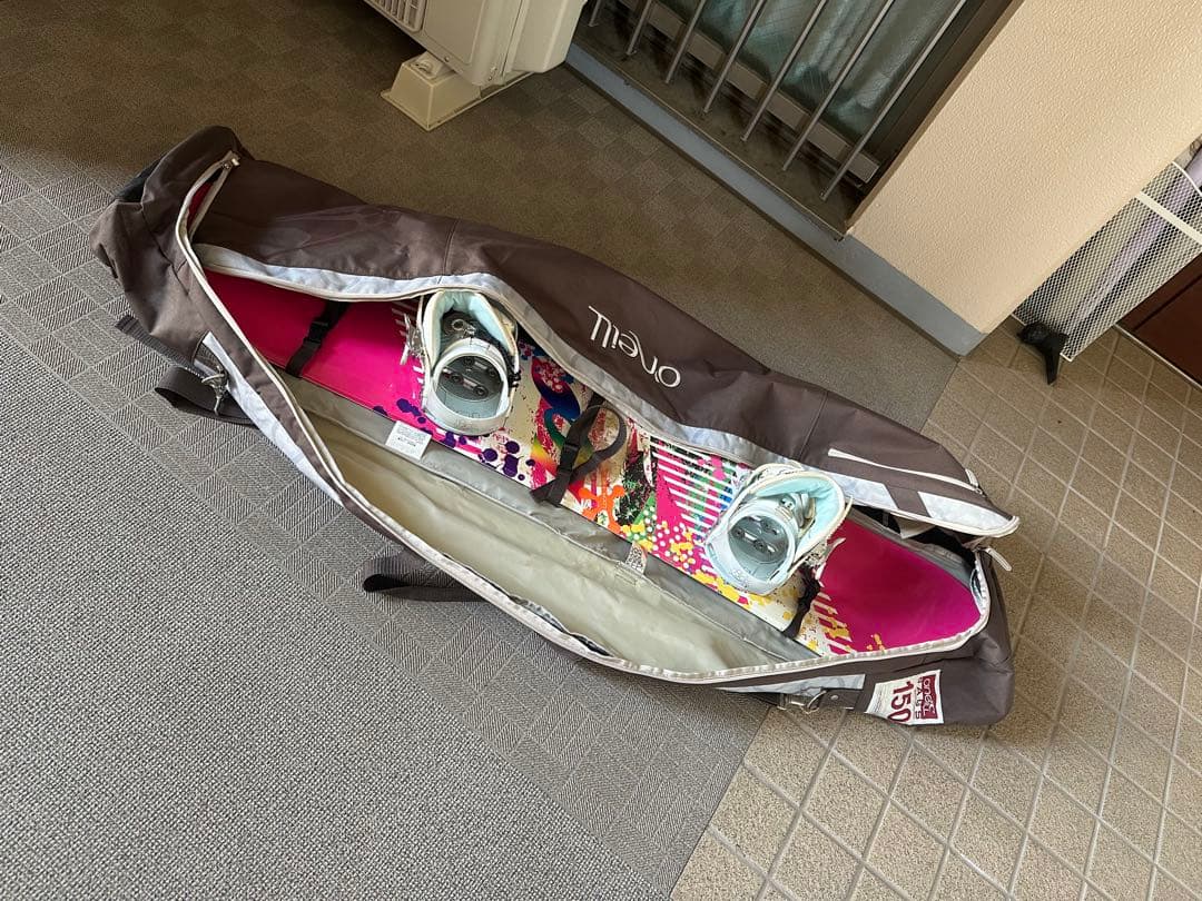 スノーボード + ビンディング+ スノーボードケース　セット