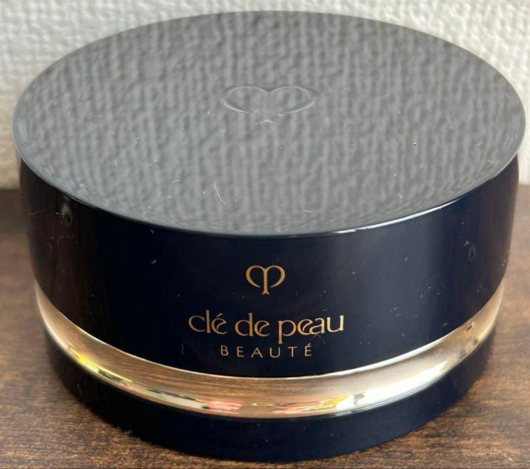 クレドポーボーテ　プードルトランスパラントｎ　Ｍ 1ライト