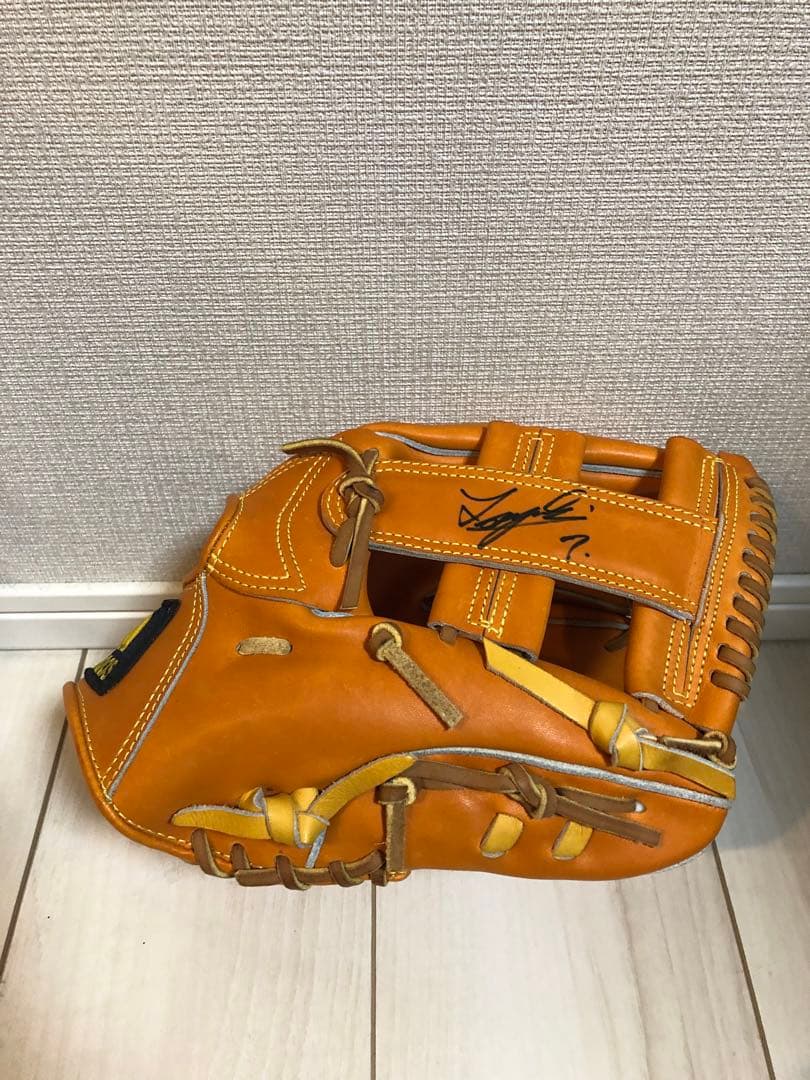 adidas Professional グローブ オレンジ 西岡剛サイン入り