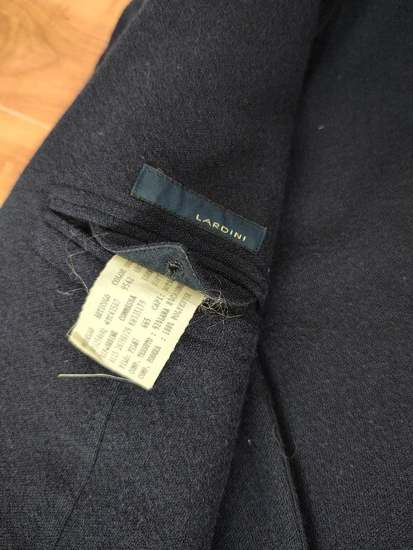 LARDINI ネイビー ビジネスジャケットサイズ44