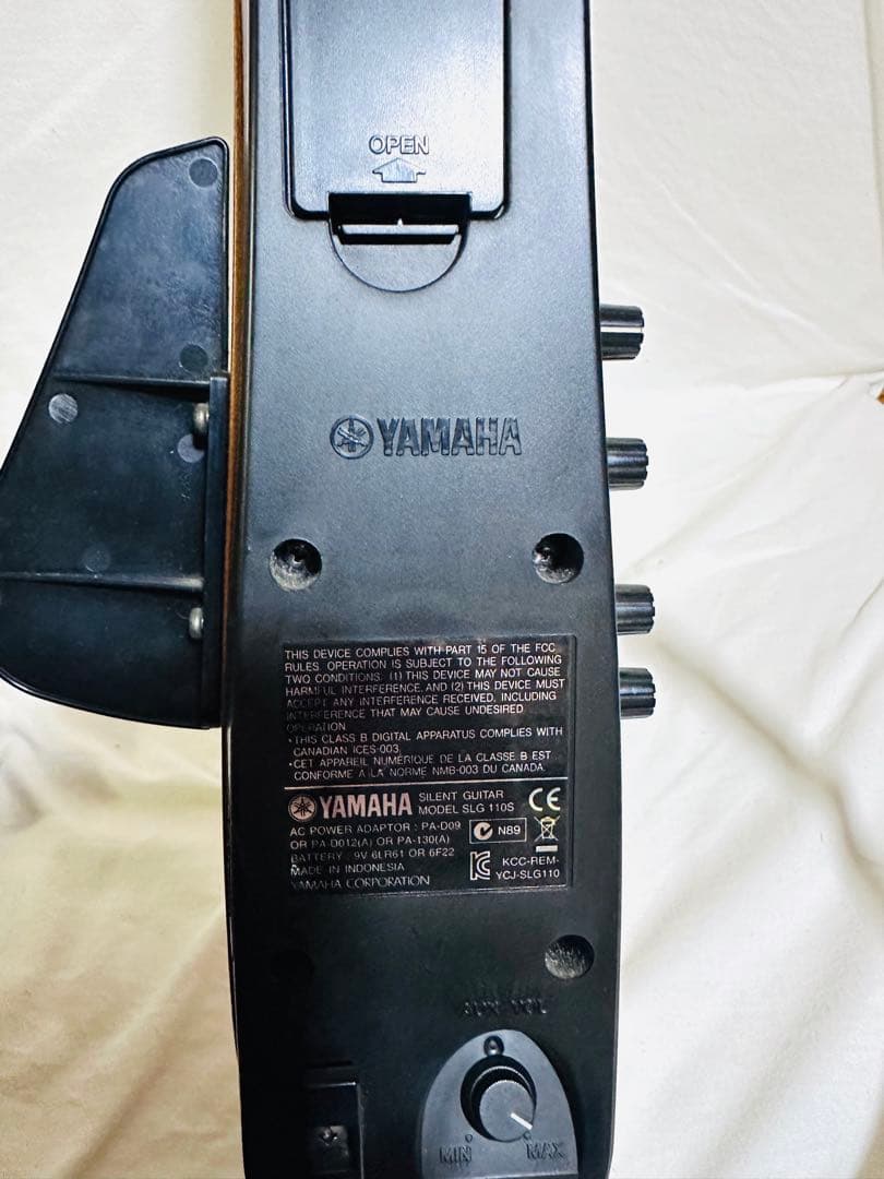 【2/15まで期間限定値下げ】YAMAHA サイレントギター SLG110S