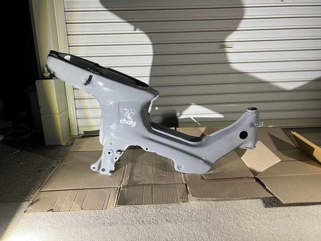 シャリー 3センチチョップフレーム