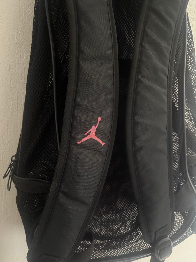 ジョーダン　メッシュリュック　黒　ジャンプマン赤