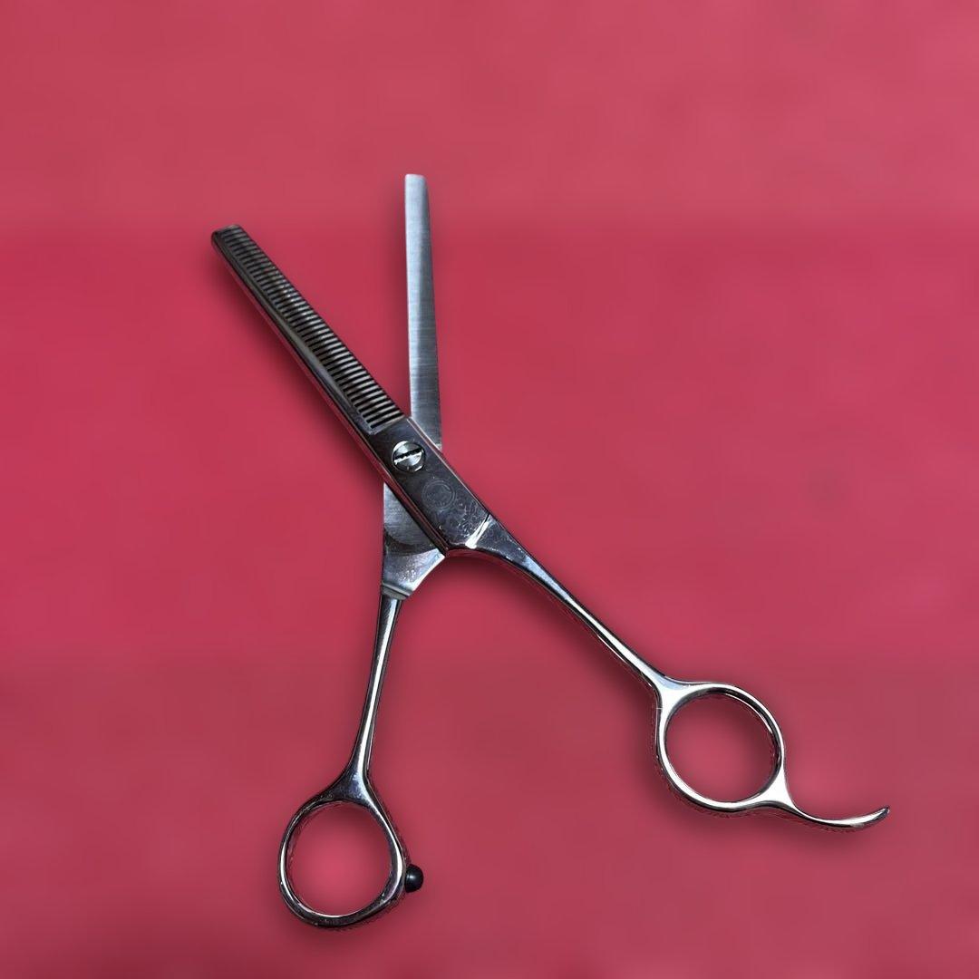 ミズタニシザーズ。セニングシザーセット。ブラシ。8点セットႺტ◕‿◕ტჂ