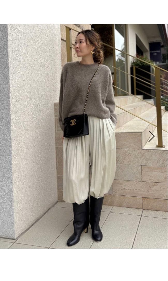 Curensology サテンタックパンツ　エクリュ　36 2025AW