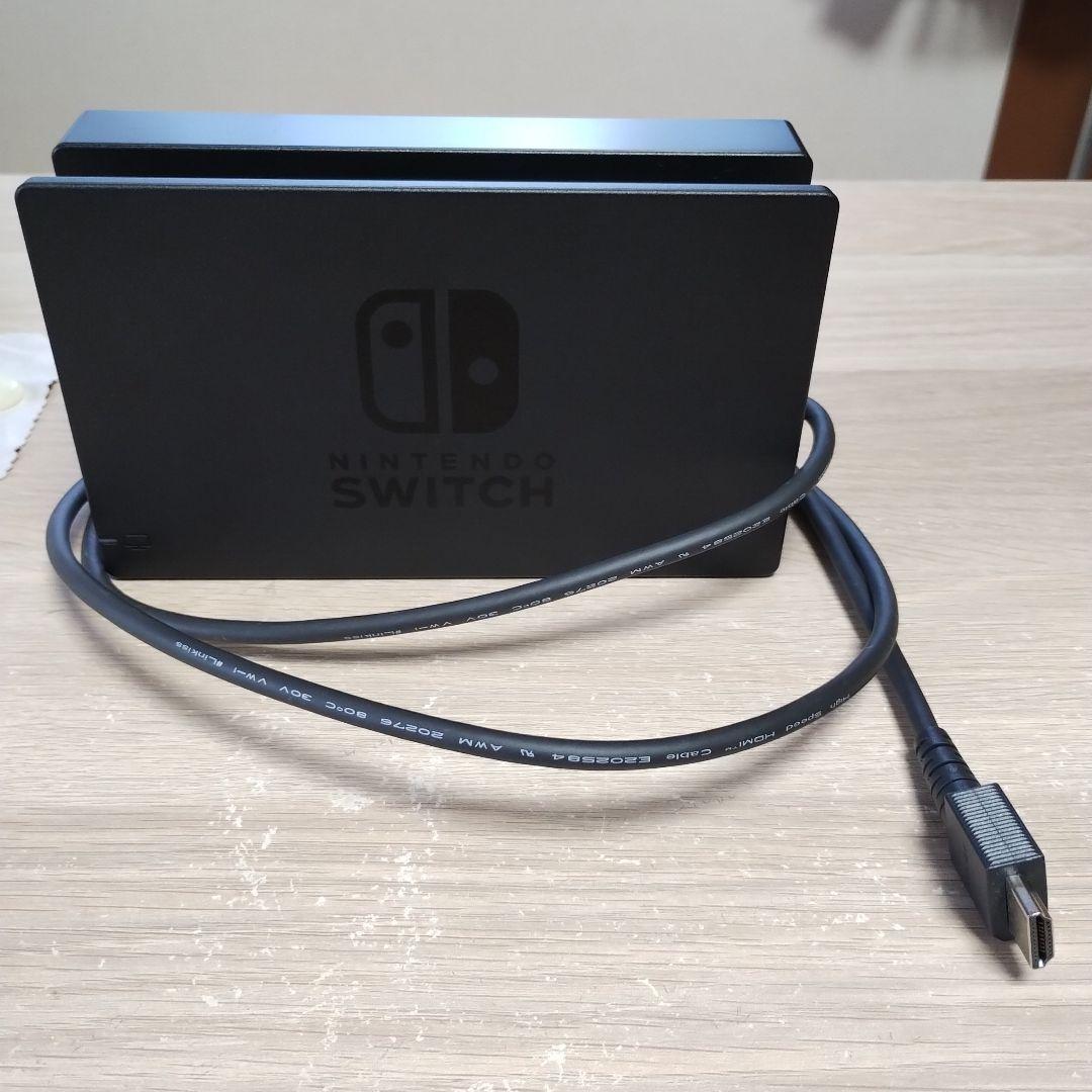 Nintendo Switch 本体　セミハードケース付