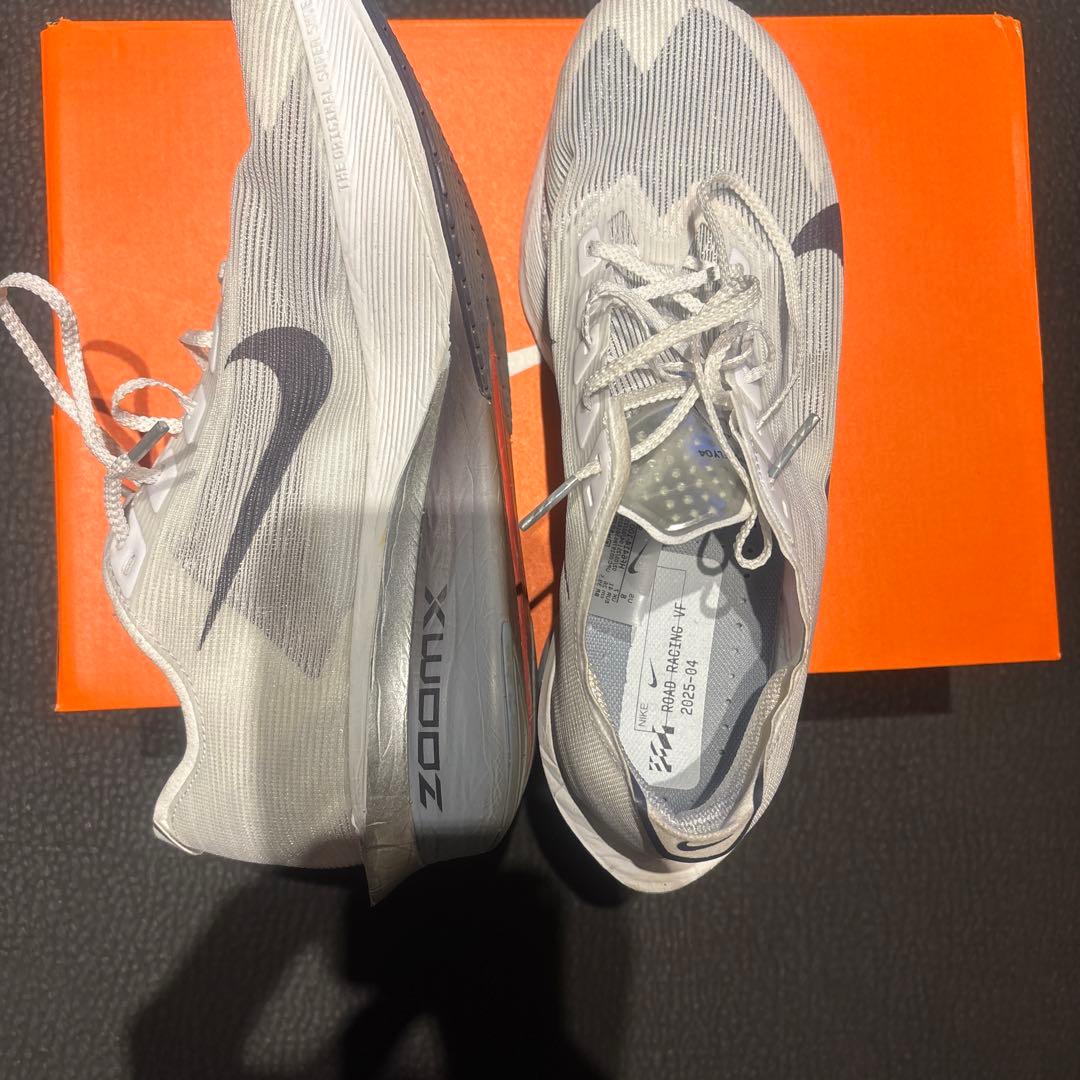 ナイキ ヴェイパーフライ4 26cm