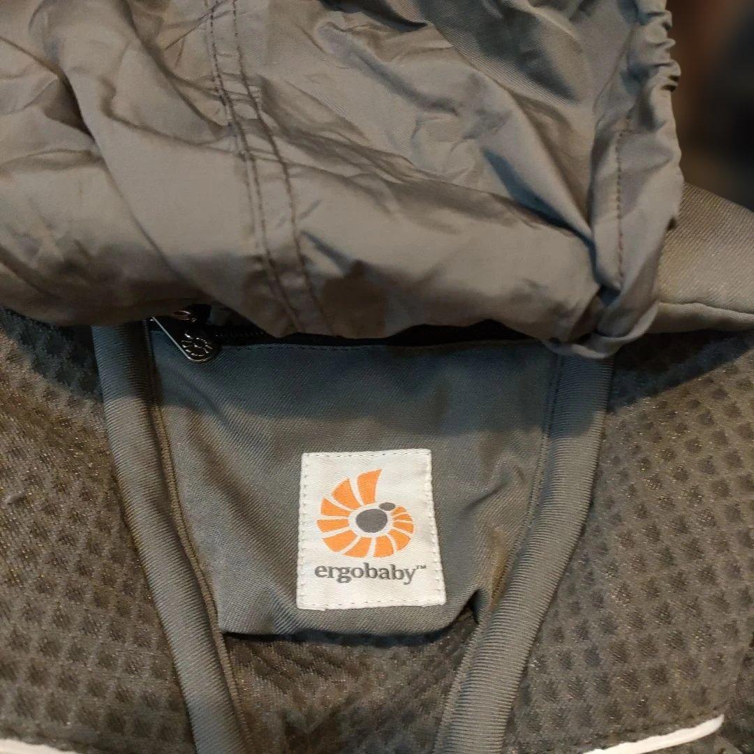 ergobaby OMNI　breeze エルゴベビー　抱っこ紐　グレー