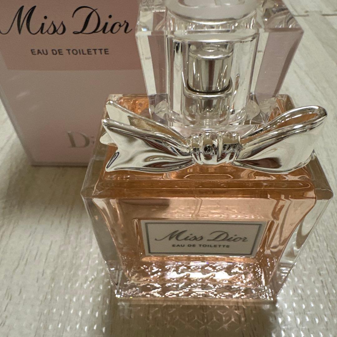 Miss Dior Eau de Toilette 100ml 箱入り