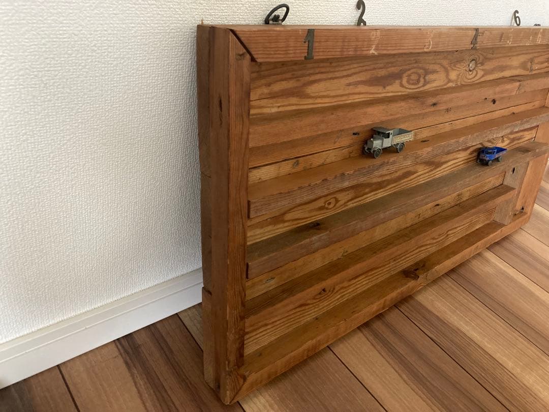 アンティークパインシェルフ