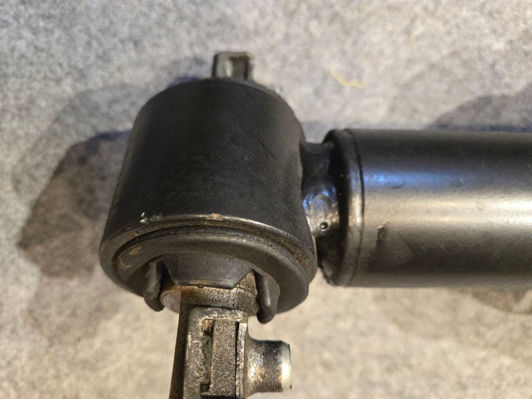 L&L★エスカレード★フロントサスペンション★ショック★アブソーバー★