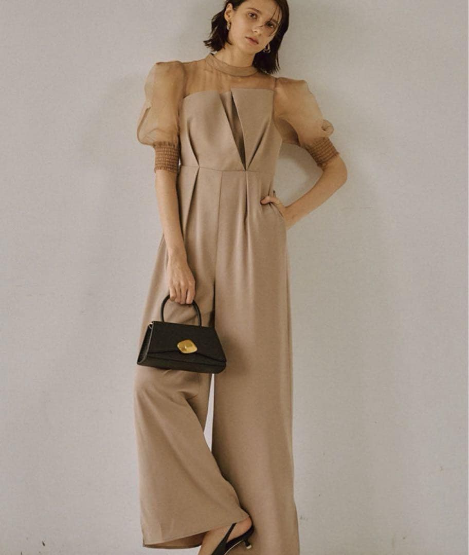 1★新品タグ付き★ LE’RURE パンツドレス　結婚式パーティベージュM