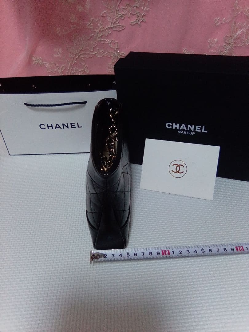 CHANEL ノベルティ ブラック キルティング ショルダーバッグ