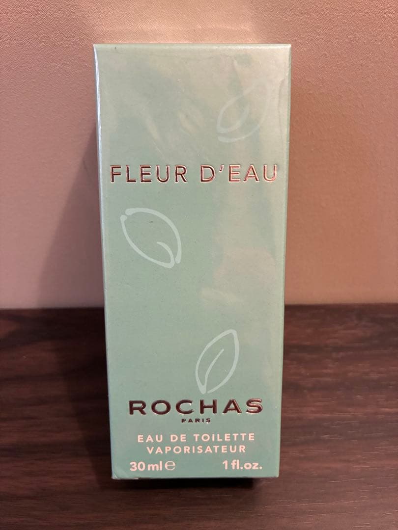 廃盤品　ROCHAS FLEUR D'EAU 30ml 本日限りのお値下げです