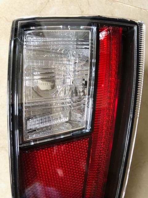 ＜新品・未使用＞プリウス50系前期テールランプ左下