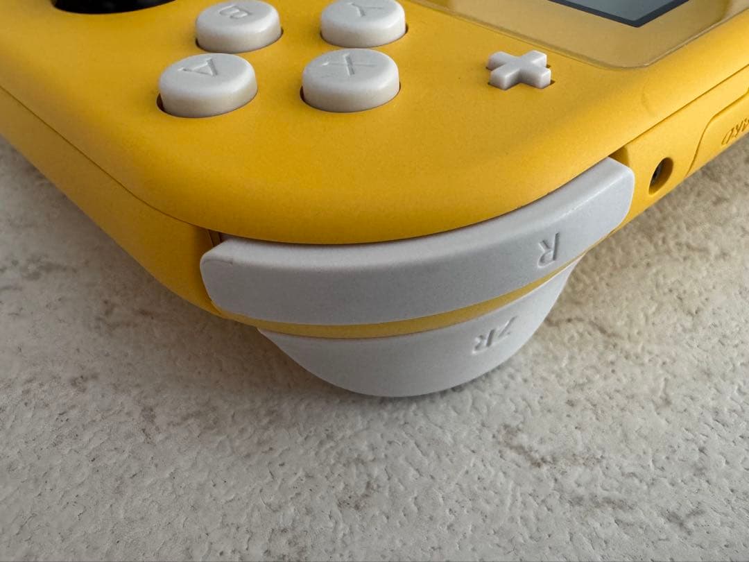 Nintendo Switch Lite イエロー 本体と充電器付き