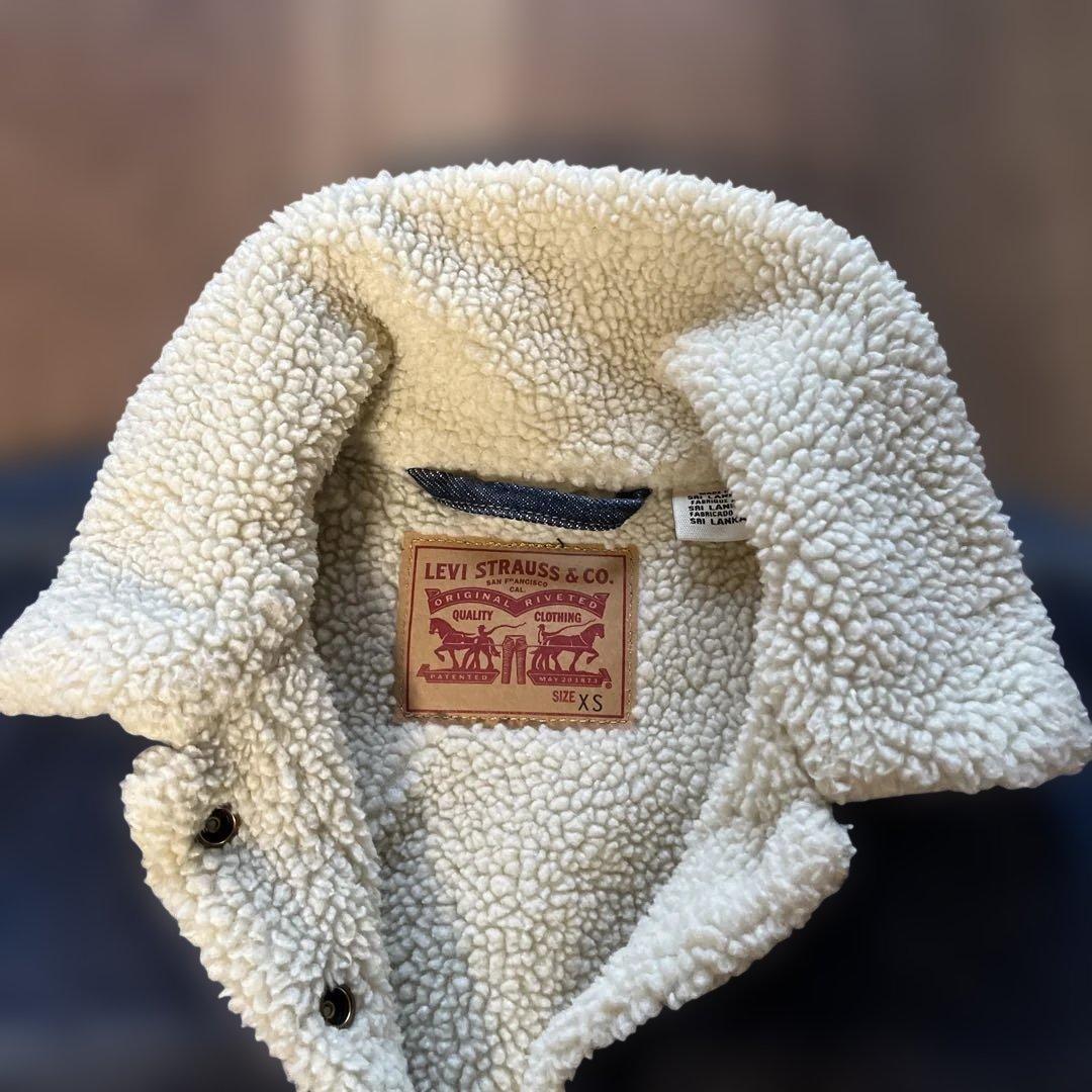 ちゅーたろう　美品Levi's★ボア襟付きデニムジャケット サイズXS-S