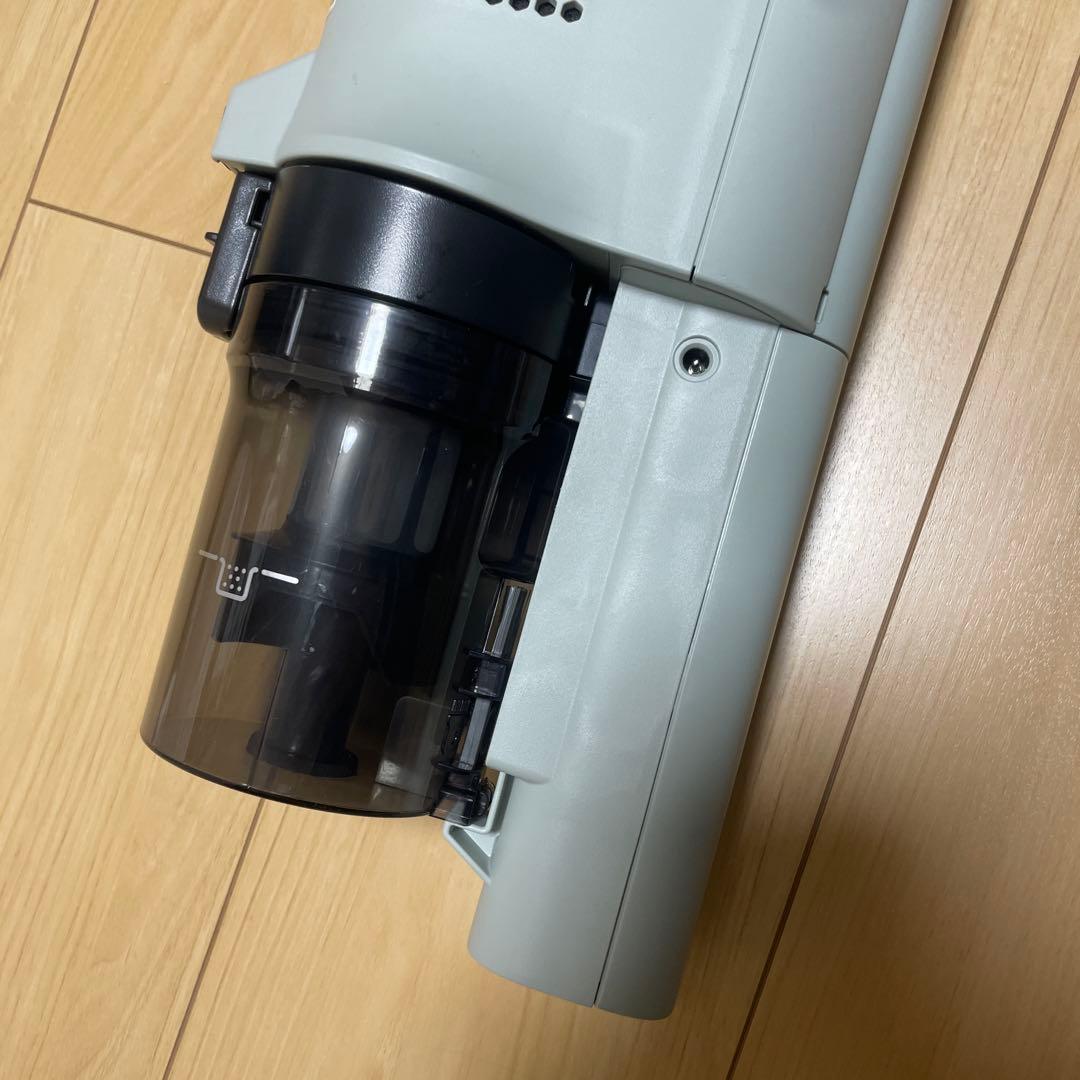 Panasonic コードレス掃除機 MC-SB34J