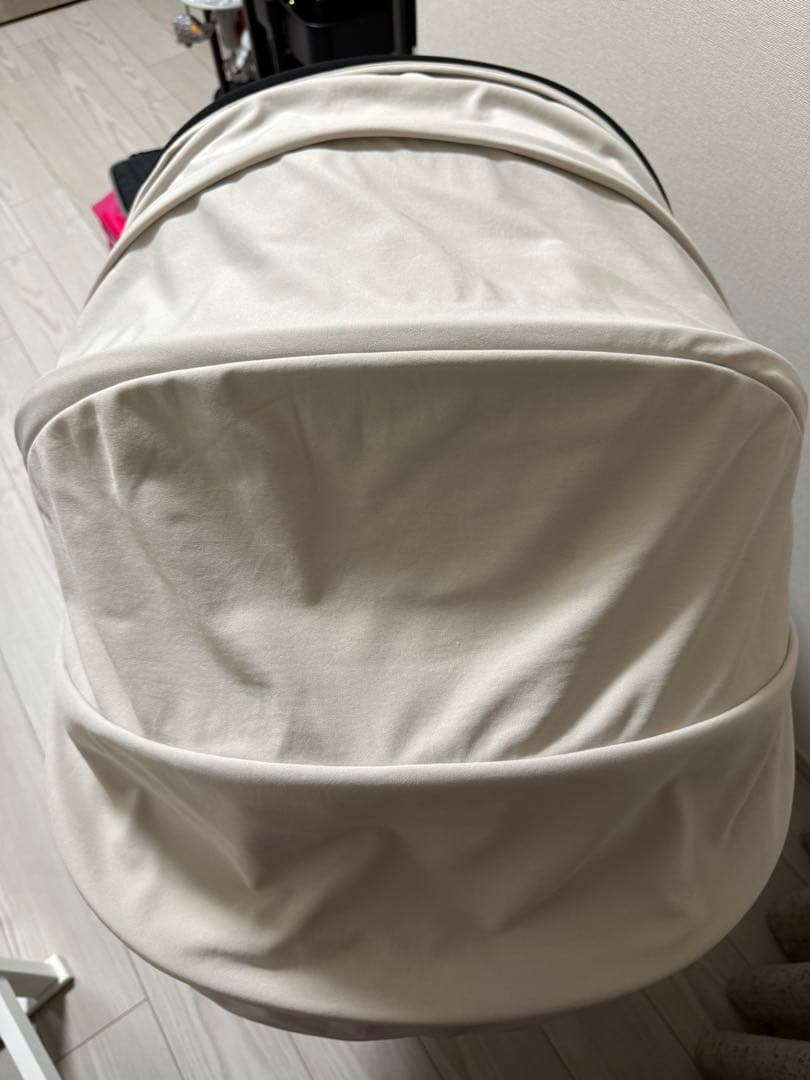 Combi ネムリラ(コードレス、オートスイング) ※ダッコシートプレミア付き