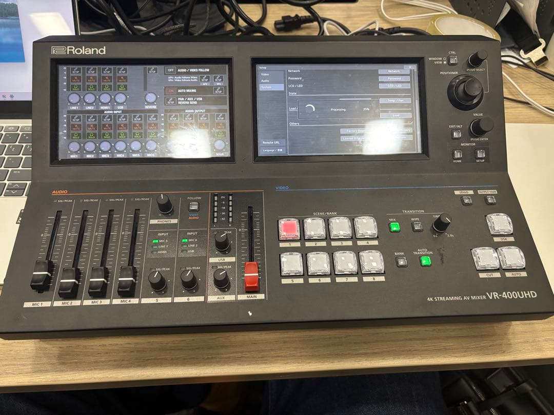 DJ機材 Roland VR-400UHD AV Streaming Mixer