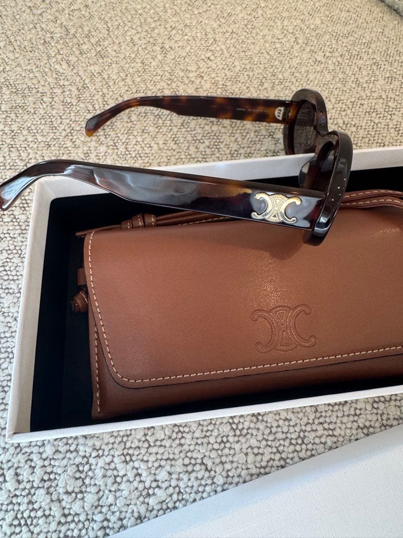 CELINE トリオンフ サングラス