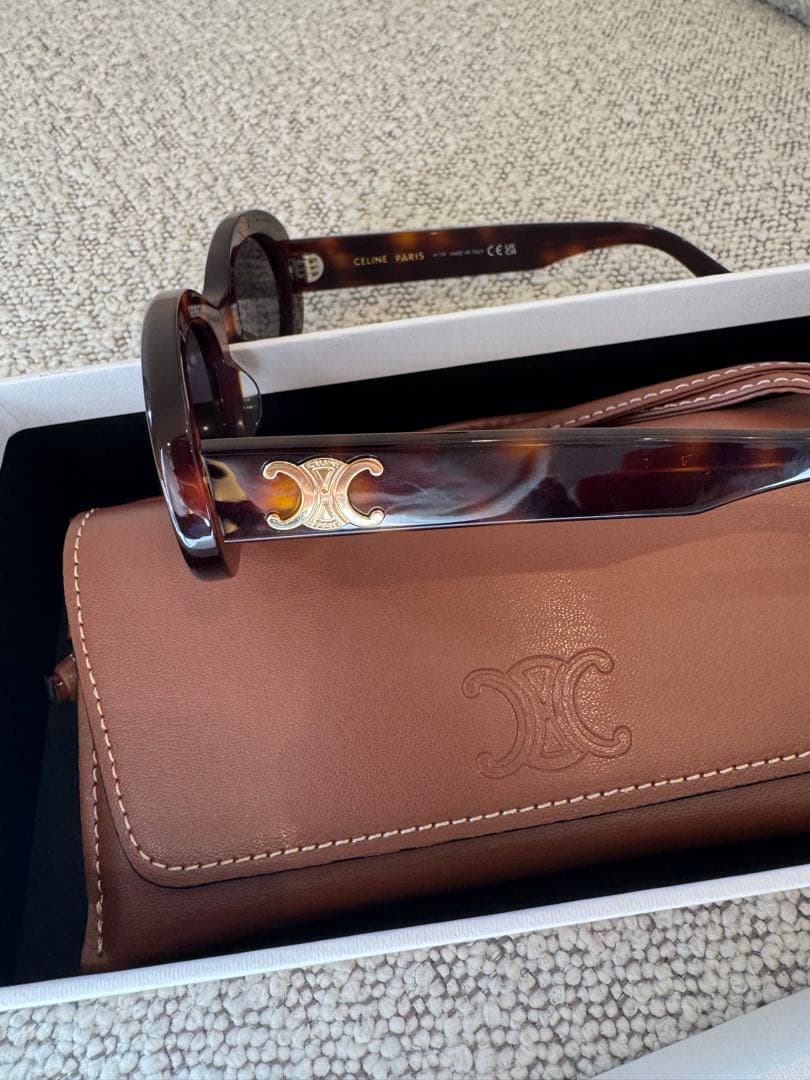 CELINE トリオンフ サングラス