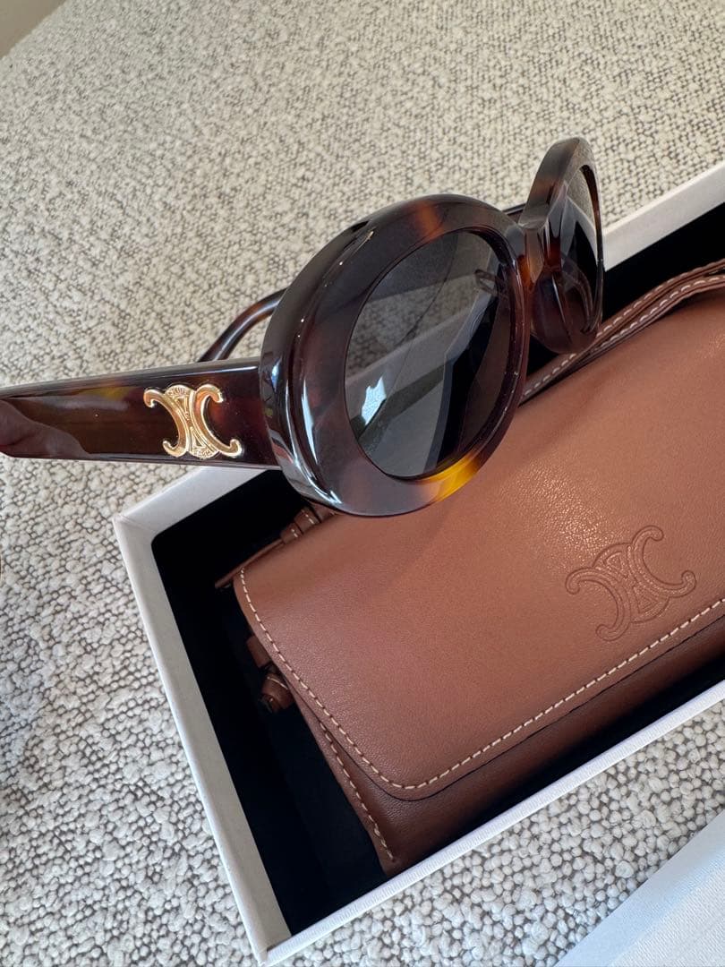 CELINE トリオンフ サングラス