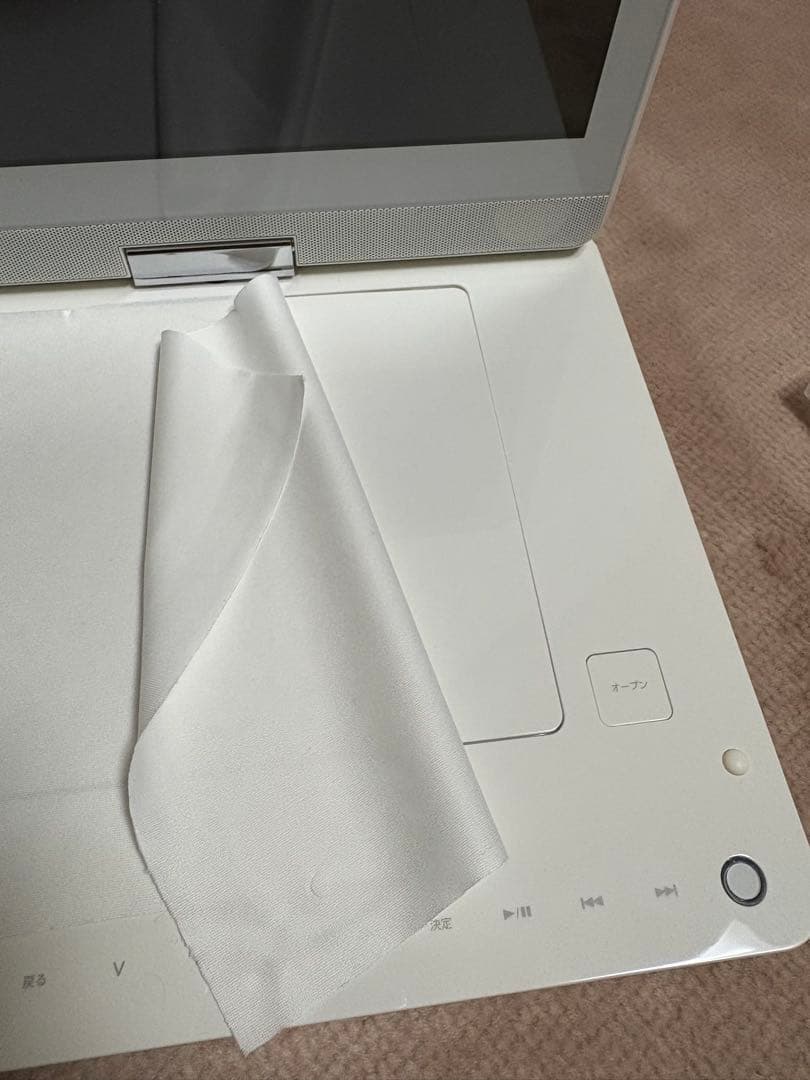 美品TOSHIBAポータブルBlu-ray DVDプレーヤー　SD-BP900S