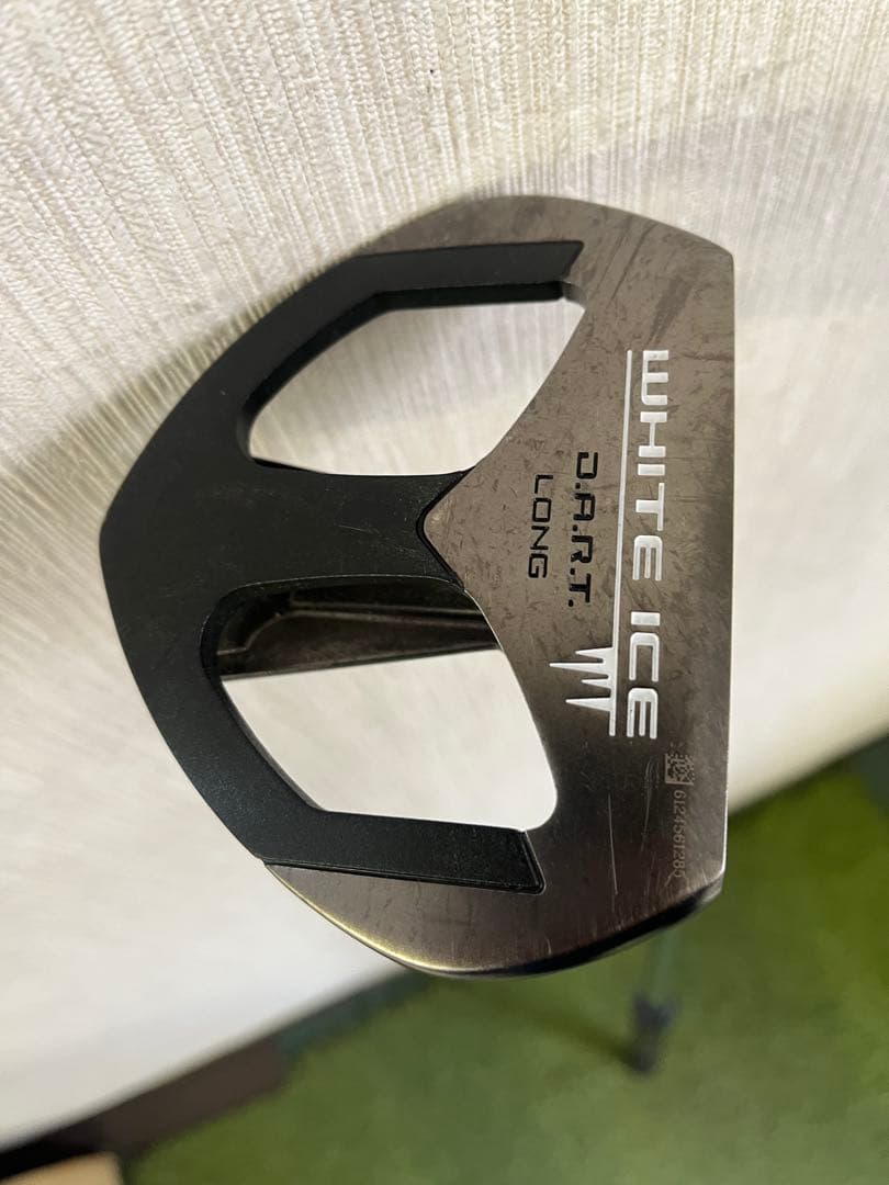 長尺パター　ホワイトアイス ダート