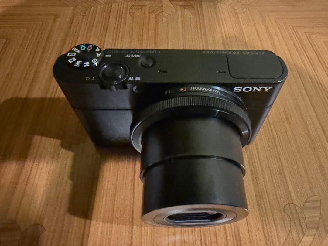 SONY DSC-RX100コンパクトデジタルカメラ