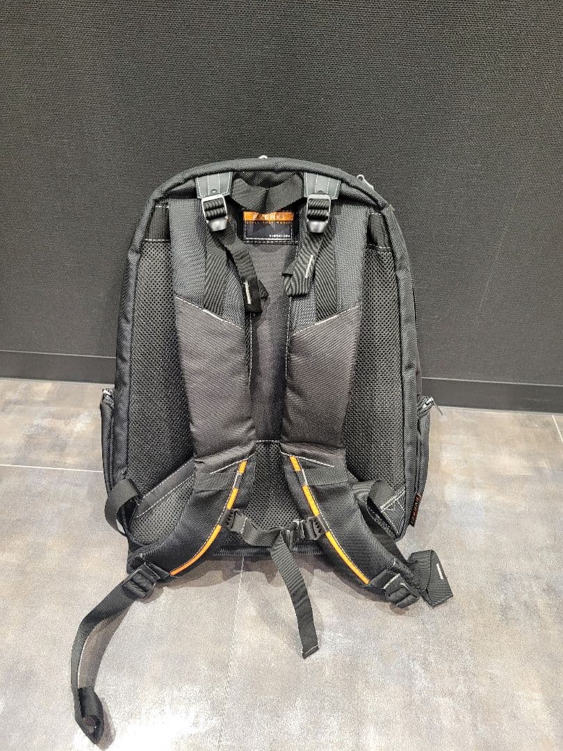 EVERKI TRACKMAN ブラックバックパック