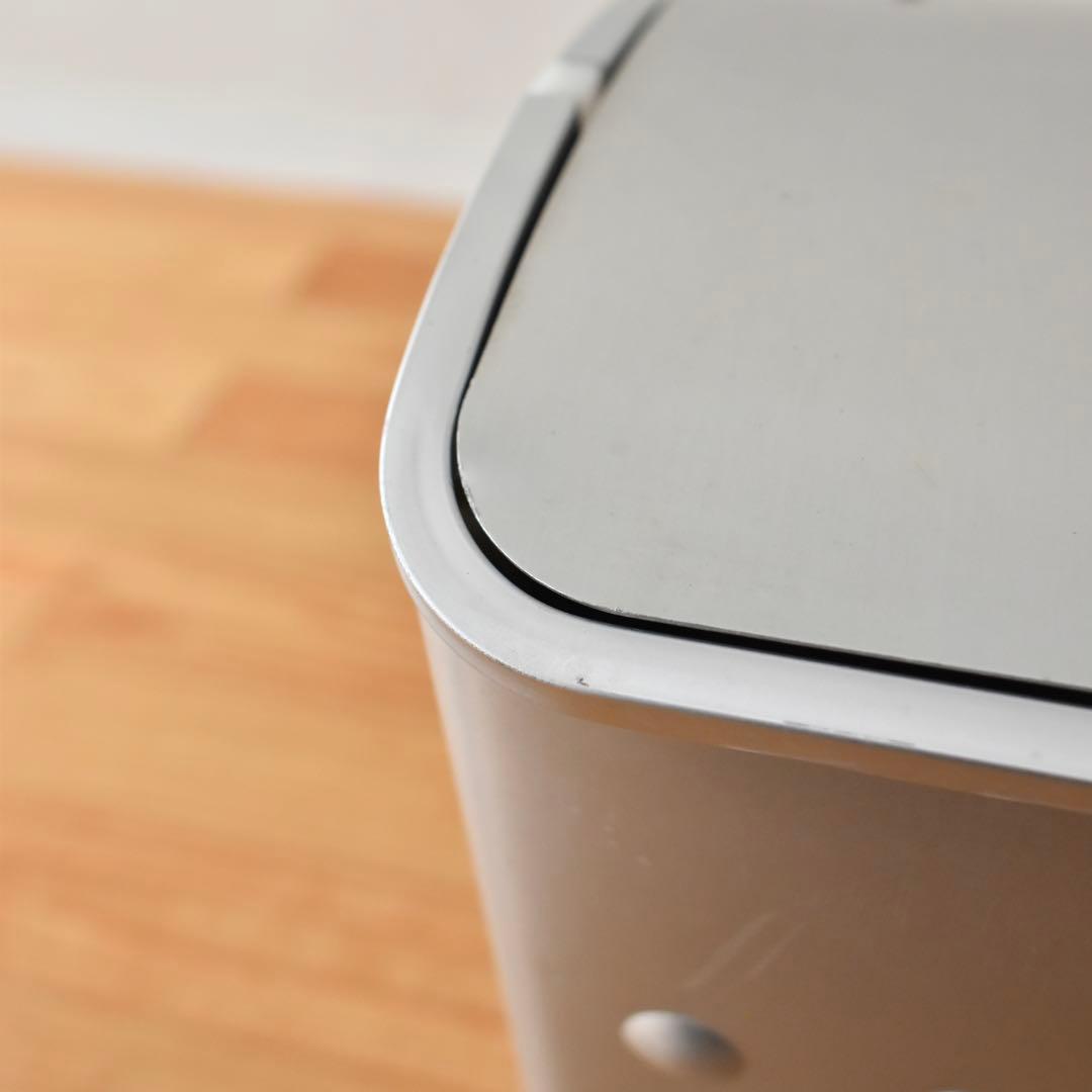 ギリシャ　アルミニウム　Mast ダストボックス