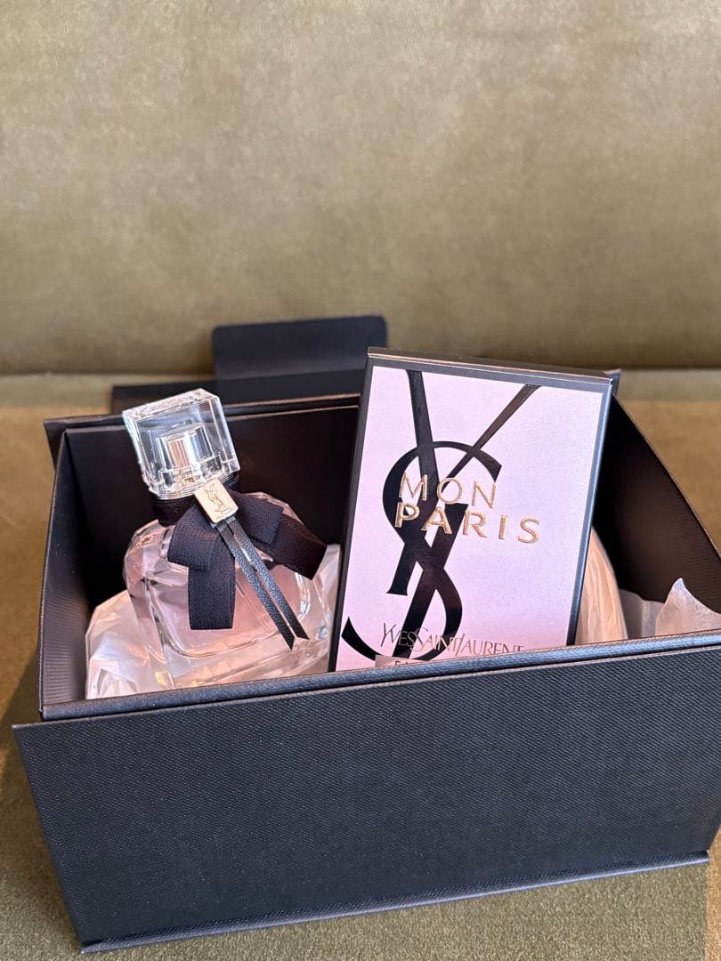 イヴ・サンローラン　モン パリ オーデパルファム 30mL 【新品未使用】
