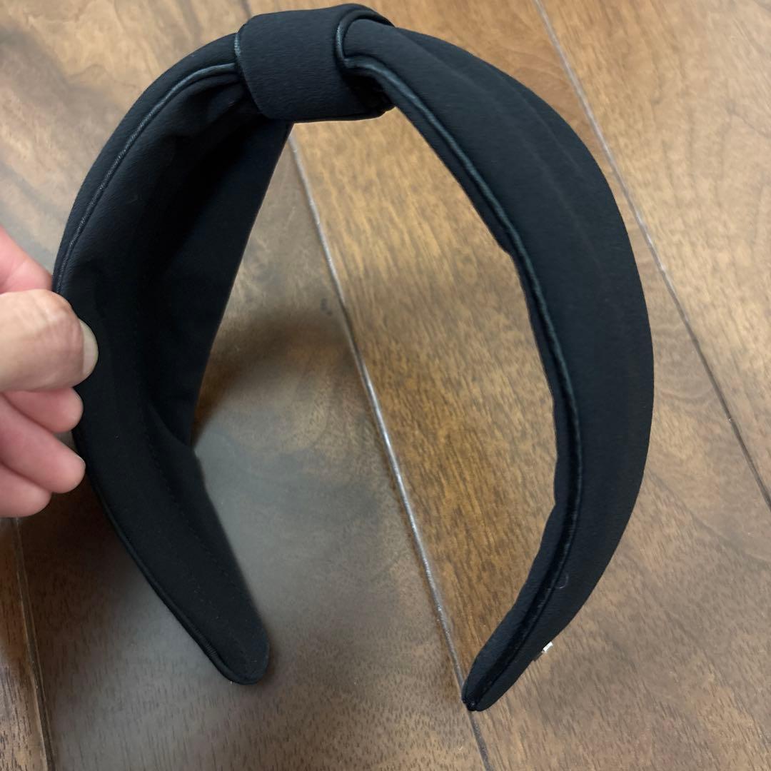 ALEXANDRE DE PARIS ブラック　カチューシャ